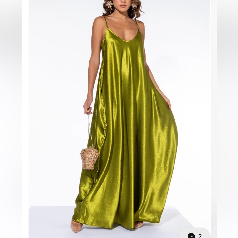 LIKE ROYALTY MAXI SATIN DRESS GREEN AKIRA SIZE S